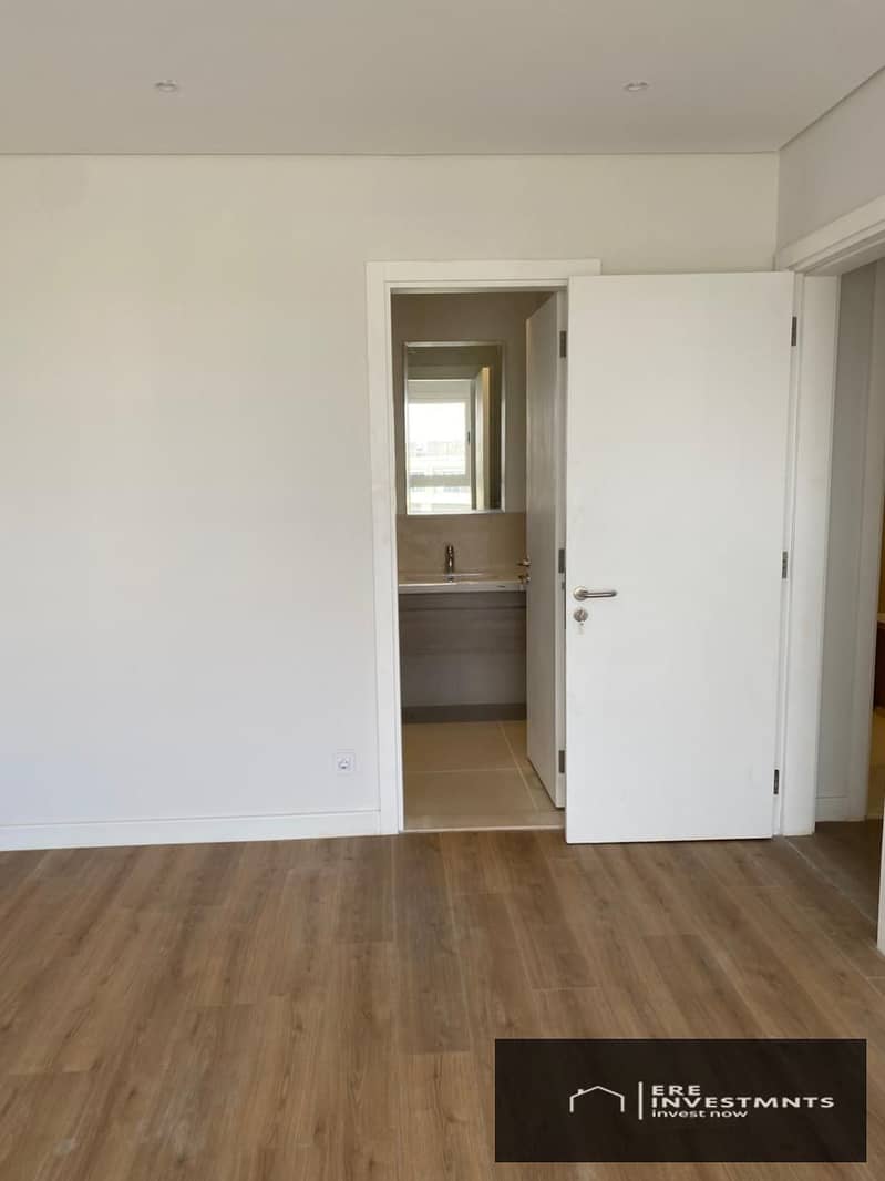 4 3af212ee-d638-46e8-9239-1a42e74aa4ad. jpg