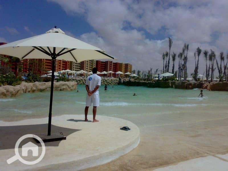 48 شاطىء الصناعى أمام عمارة 48. jpg