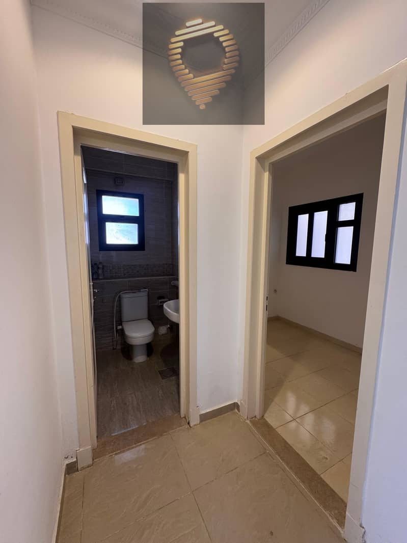 12 WhatsApp Image 2025-12-17 at 11.37. 14_ccabe50f. jpg