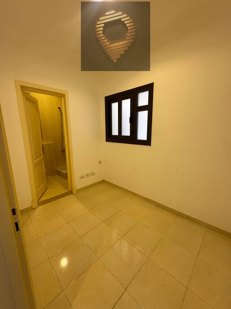 16 WhatsApp Image 2025-12-17 at 11.37. 14_d138841e. jpg