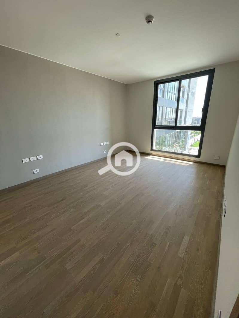 2 0c31ca00-370a-479b-8f33-9340e2f2b031. jpeg