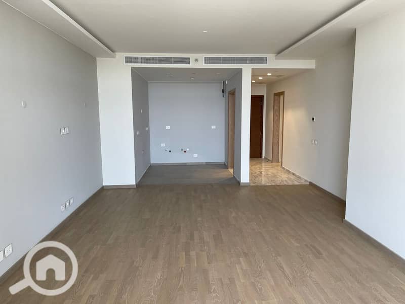 4 1c43f3e0-7e9f-4c8f-9812-734946a0f8a2. jpeg