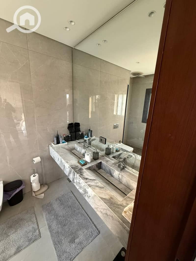 19 WhatsApp Image 2025-12-14 at 19.08. 32. jpeg