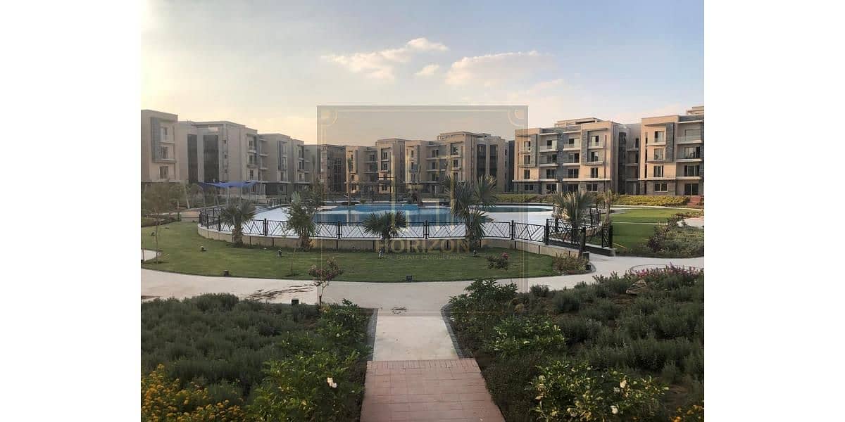 10 جاليريا-مون-فالي-1. jpg