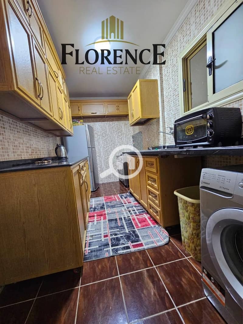 4 66d504ef-b427-4c90-85d3-8926a21482b1. jpg