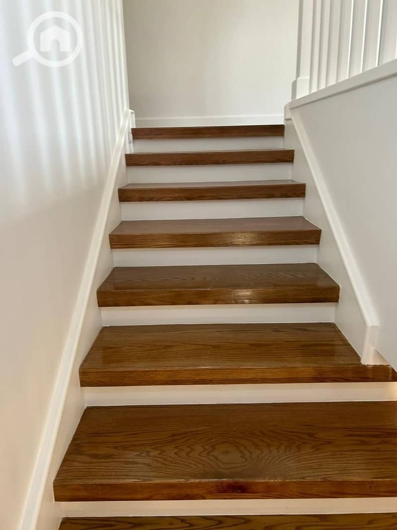 9 WhatsApp Image 2025-12-08 at 20.39. 27 (3). jpeg