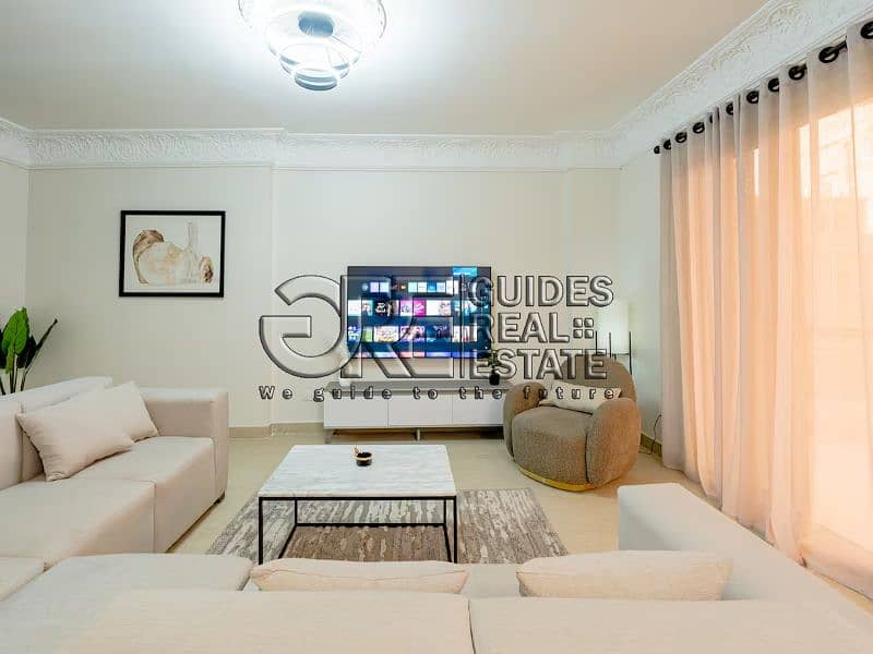 2 b95021ac-cd49-44e7-aefb-44fdad42b011. jpg