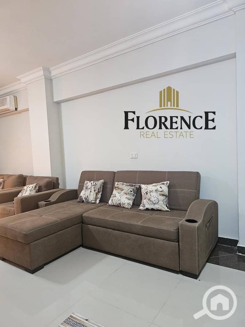 2 71e55dc3-cd42-45f8-bd61-1df942d74cf9. jpg