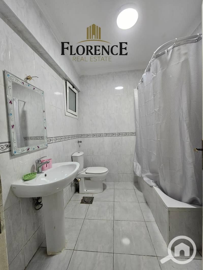 10 2f53844b-99dd-4311-b27d-e77a17e6bb62. jpg