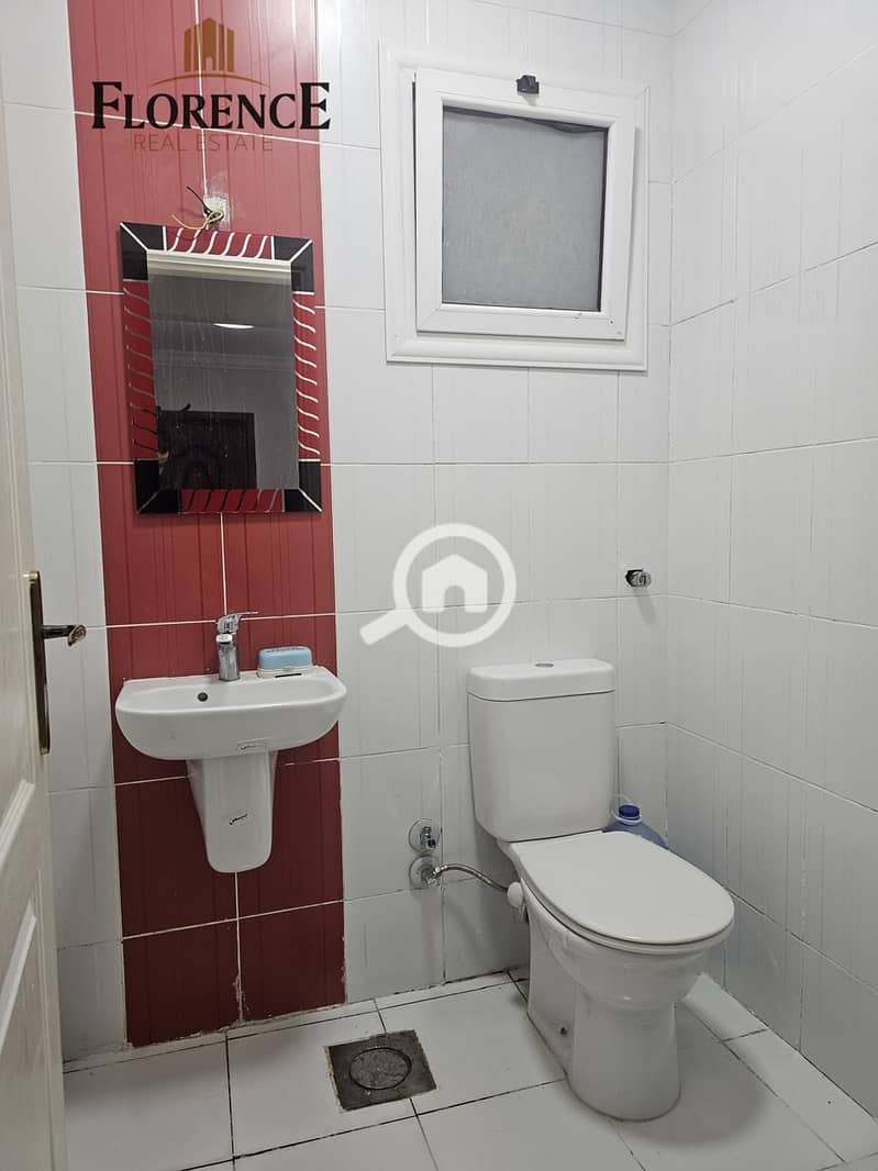 11 7dc9a834-5e43-40c9-9ff2-c3403f8a64d5. jpg