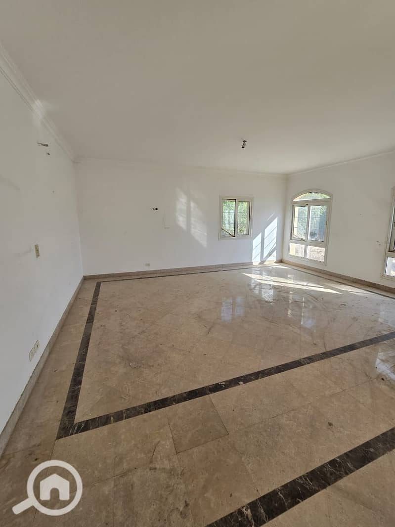 10 18483c3e-e55c-45ad-a17a-4de7dd580ebd. jpeg