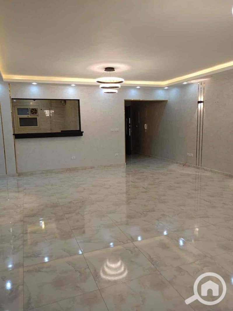 2 99bc899e-77f0-42e9-aa29-571f414ffb85. jpg