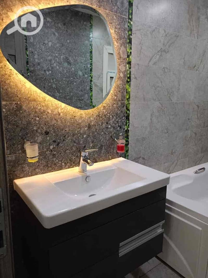 5 a65995fe-beae-46da-a689-e0389051e01f. jpg