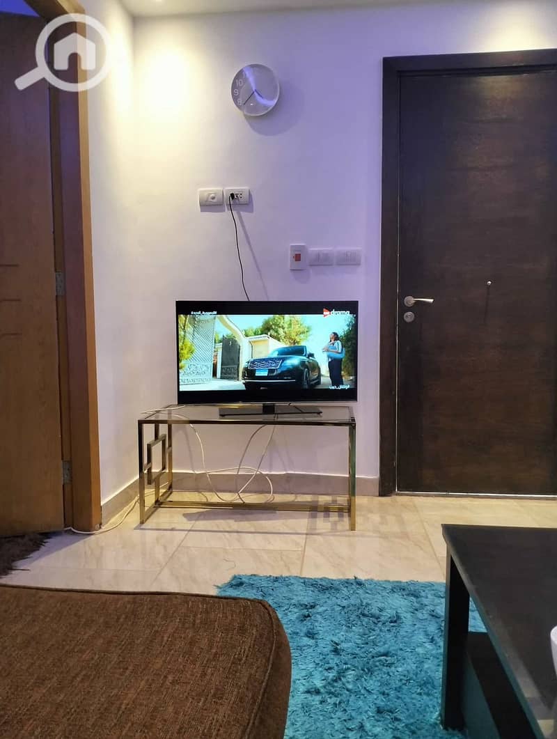 2 27d62199-9076-4ca1-b19e-428573ae288e. jpg