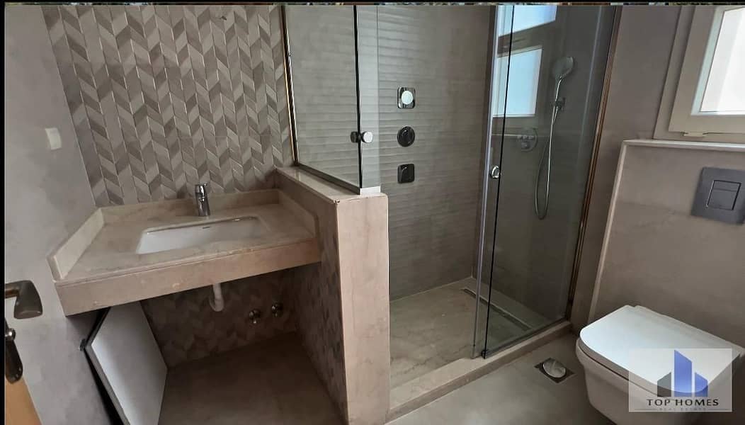 31 WhatsApp Image 2025-12-10 at 10.06. 06 PM (1). jpeg