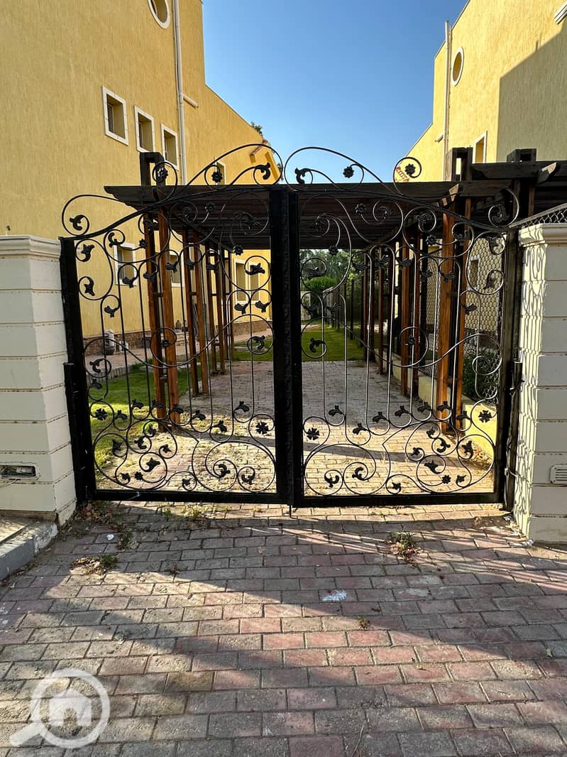 4 6c20ae71-7797-4d12-a9bf-8e12b0217652. jpeg