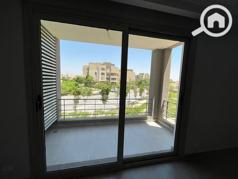 2 e35ff7fe-47d8-4b33-ae90-ca55748d1234. jpg