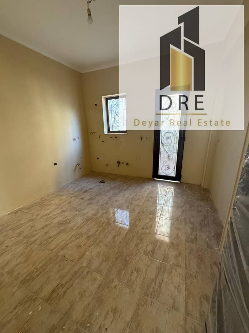 13 67a9aeaf-b560-4861-89e7-4c07475d6949. jpg