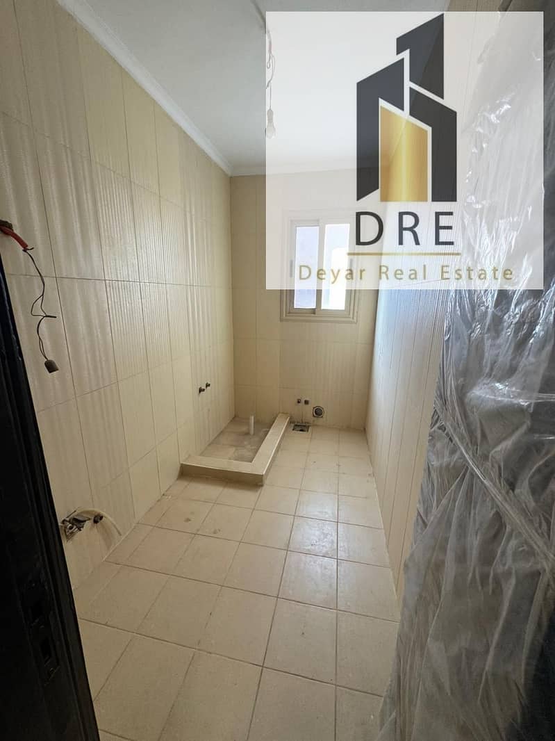 18 93970cb9-7082-4a3e-be3f-98c33514249e. jpg