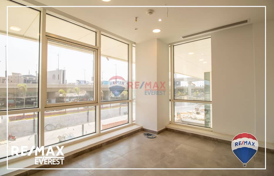 10 WhatsApp Image 2025-10-23 at 4.33. 37 PM. jpeg