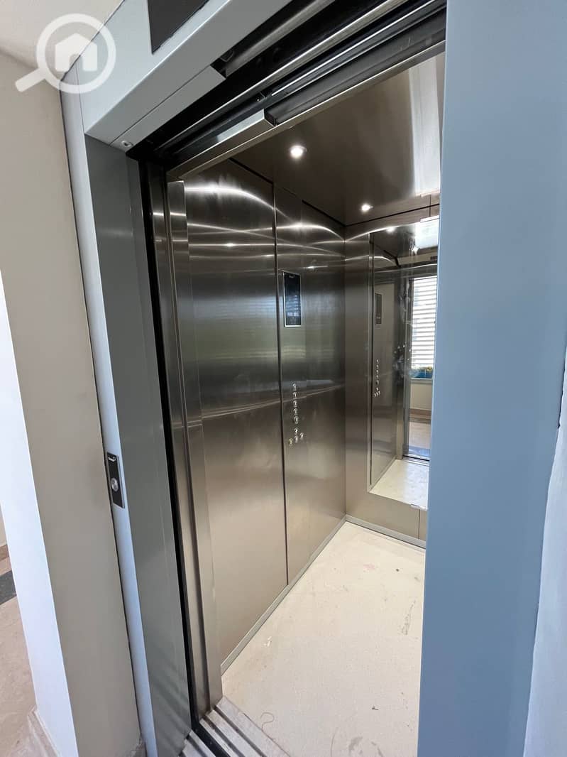 8 3c079090-9425-429f-b55e-be89868b143a. jpg