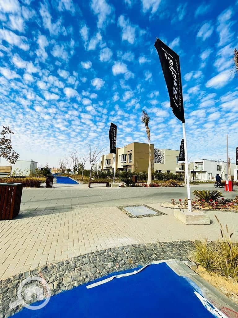 9 3e308f21-6dc4-4eb0-b497-fb90f7f2b877. jpg