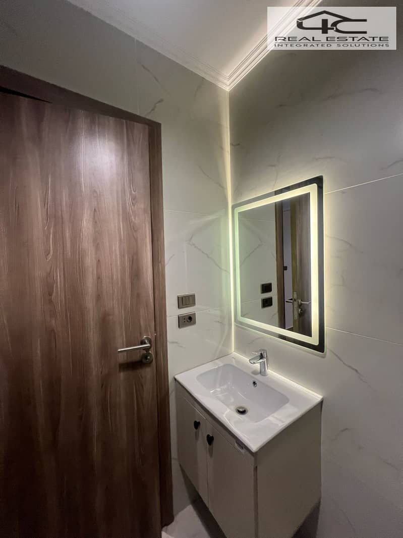 15 WhatsApp Image 2025-12-15 at 13.23. 58 (1). jpeg