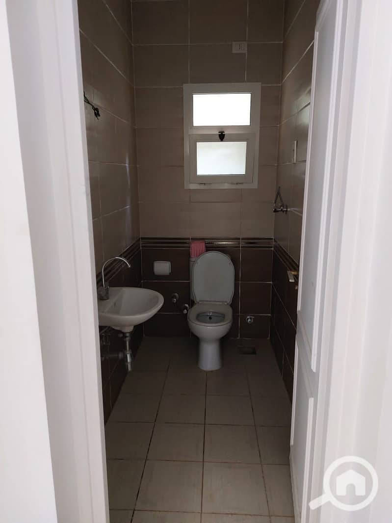 6 cce1fcaa-36d6-4cbf-b526-09a830cb5034. jpg