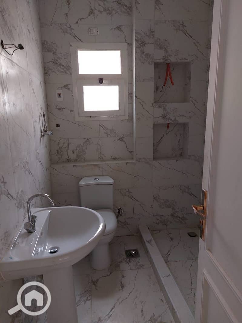 7 fe09b526-db96-4344-9703-ef3d2b16b87c. jpg