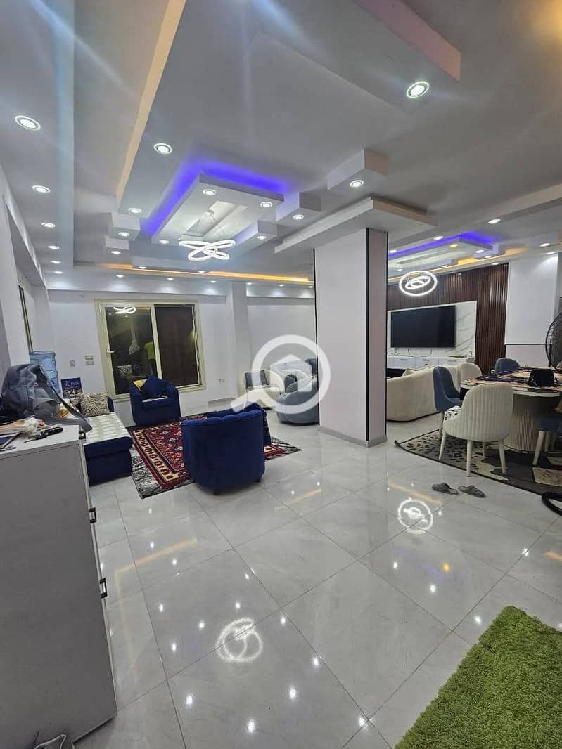 2 9840bd63-72f4-40c9-83dc-dd09f7db31e7. jpg