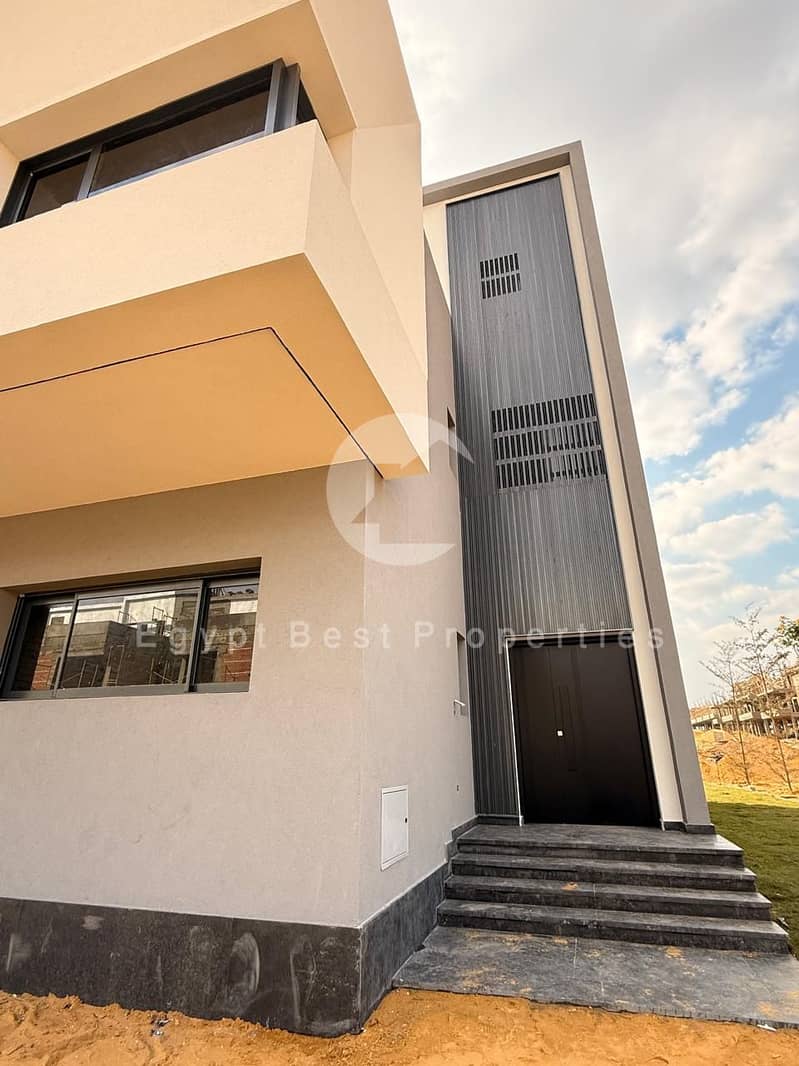 9 WhatsApp Image 2025-12-17 at 1.04. 59 PM. jpeg