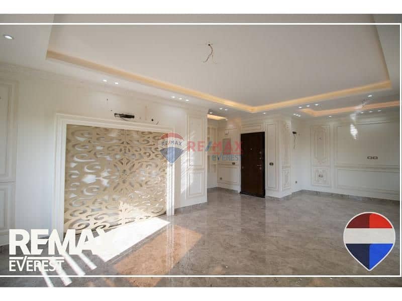 2 2403fec5-dfdd-4687-80e6-b57fe8a6a1e3. jpg