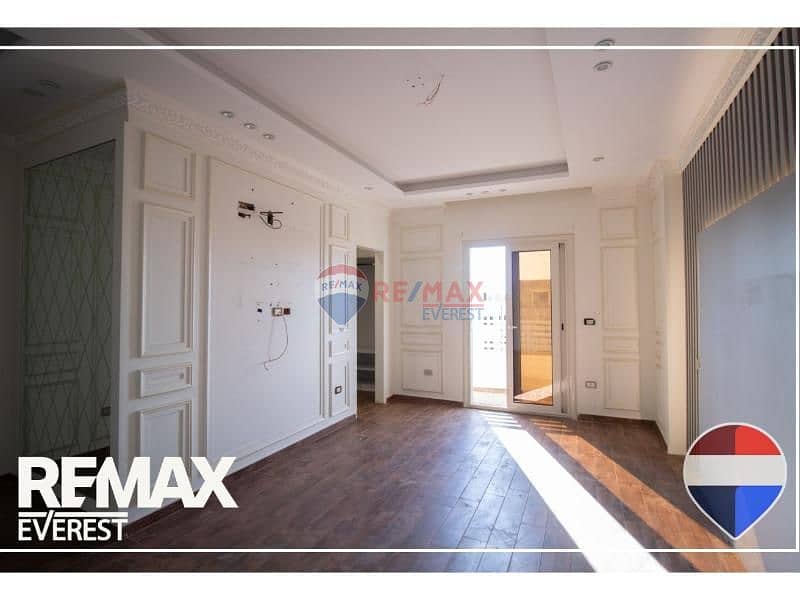 8 6ce99b2e-4748-4f03-a38e-623725c99d85. jpg