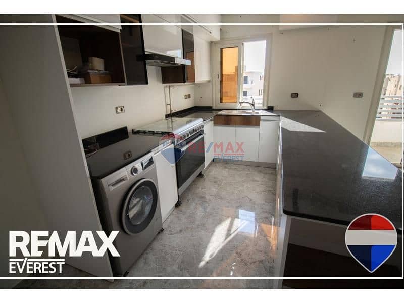 15 902ae464-661e-4f6c-94c8-b92393f4fef1. jpg