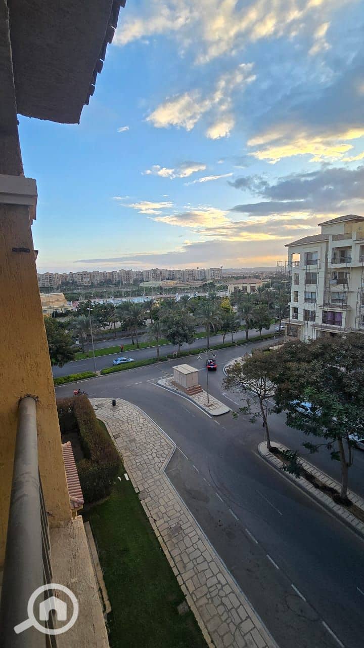 2 09c350a7-0bbb-42db-a8cc-a2548131790f. jpg