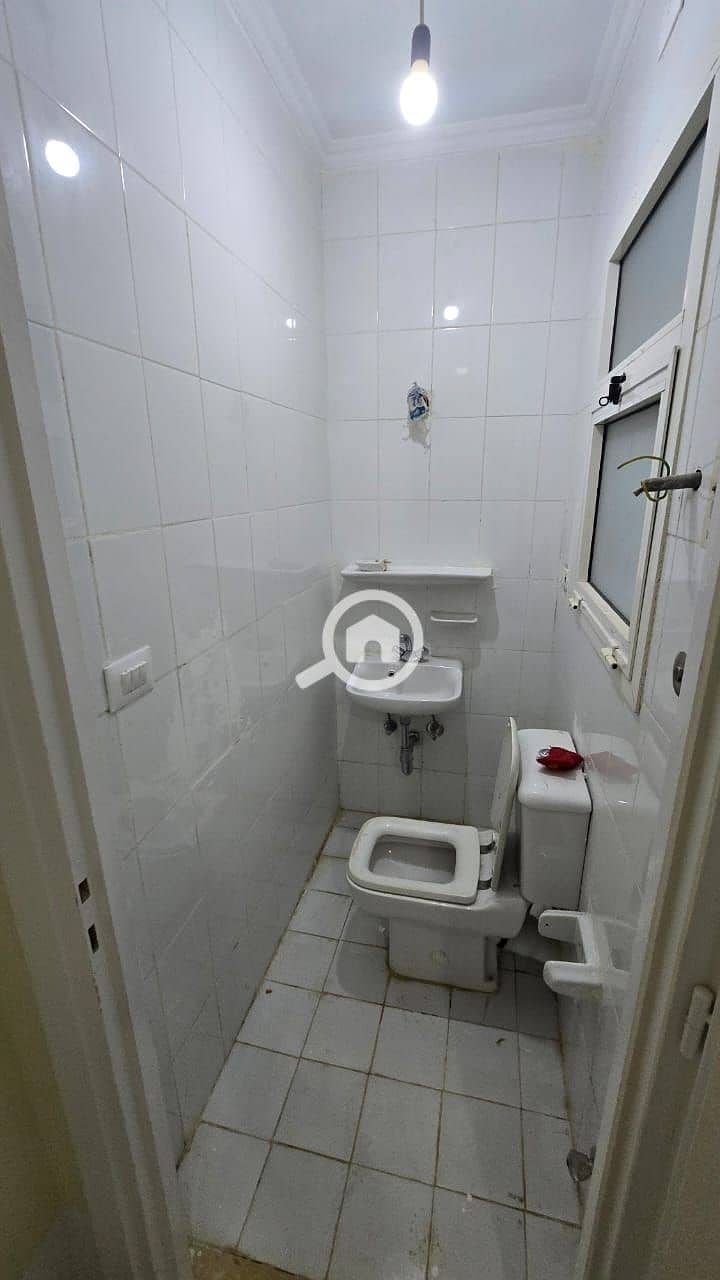 9 a17a8dd8-61b0-4162-81cb-8ea23305347c. jpg