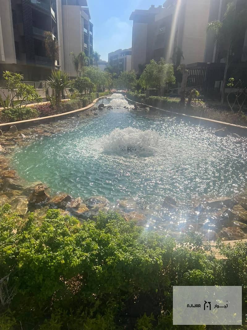 10 bc6045f6-93c2-477a-bb9c-7901d12cd4c0. jpg