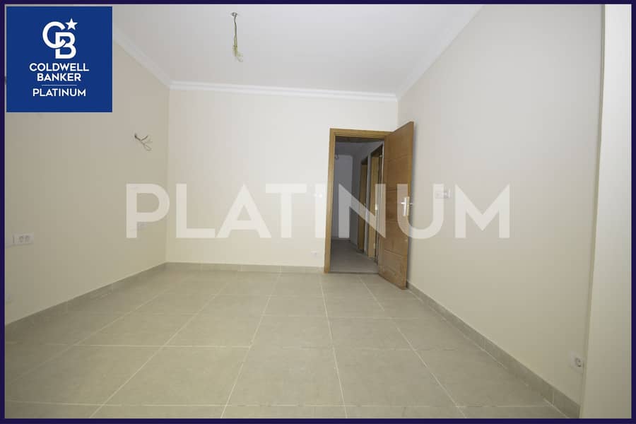 12 12-2000x1333. png