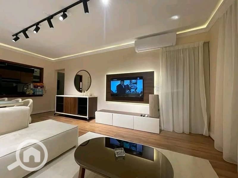 2 WhatsApp Image 2024-10-16 at 06.38. 11_30260147. jpg