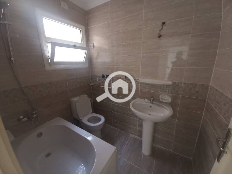 9 959f6482-4694-43db-9c8f-f72683bd922e. jpeg