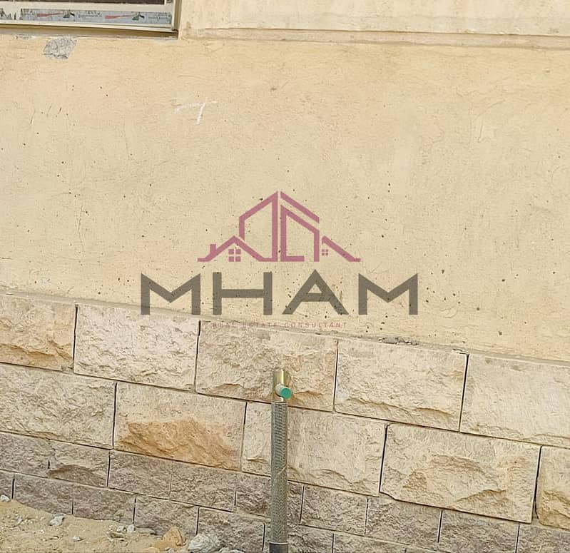 5 photo_5911187043545451757_y. jpg