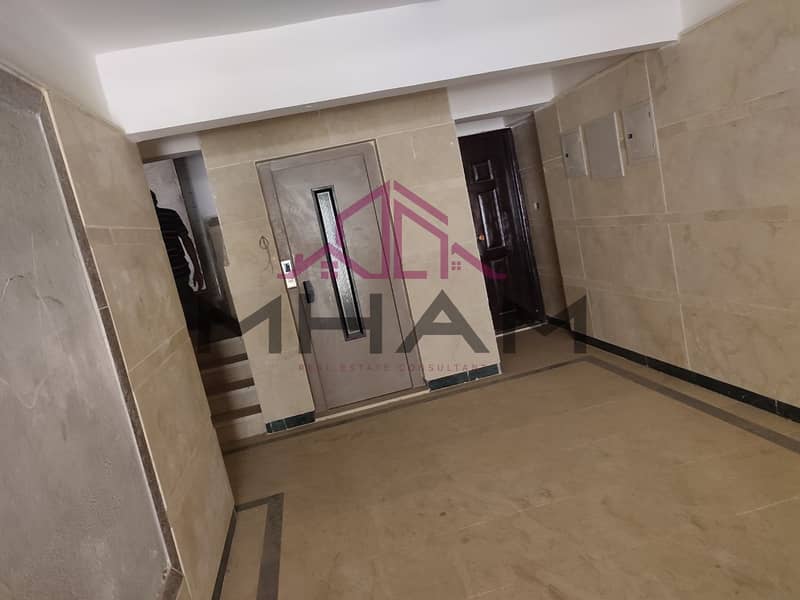 7 photo_5911187043545451759_y. jpg