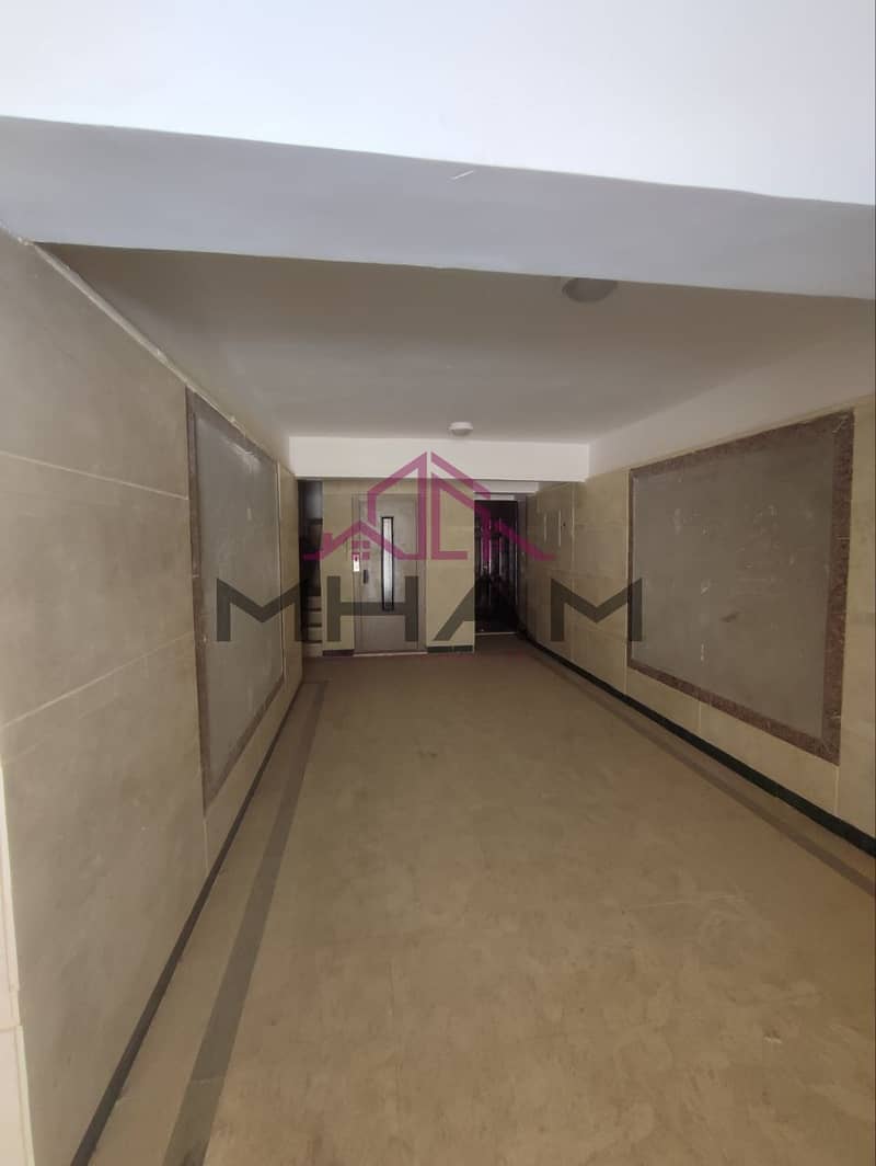 13 photo_5911187043545451770_y. jpg