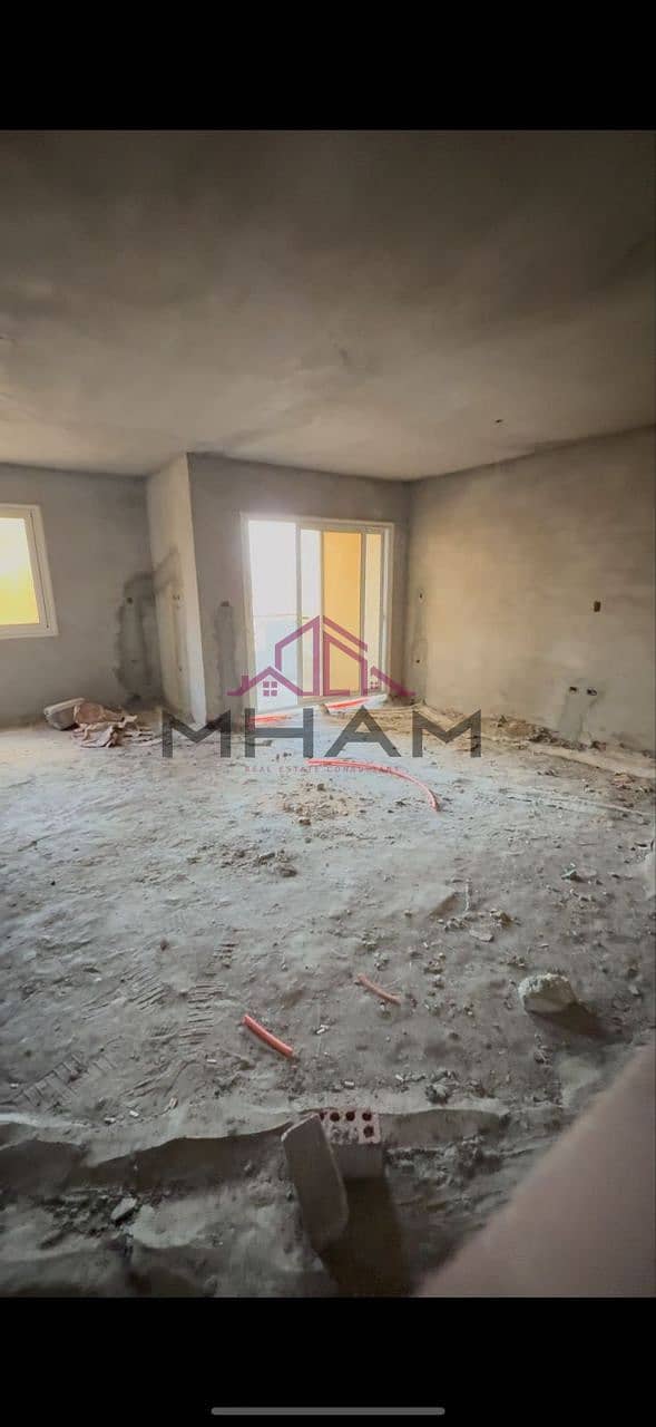 31 photo_5911187043545451790_y. jpg