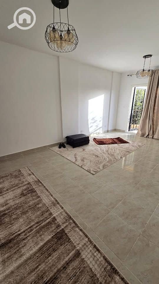 2 d02931a7-3cc4-49be-afe4-7732ca712e89. jpeg