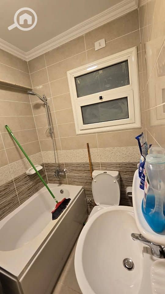 7 a6e95449-3b28-4c18-a725-8c7c4a66e30c. jpeg