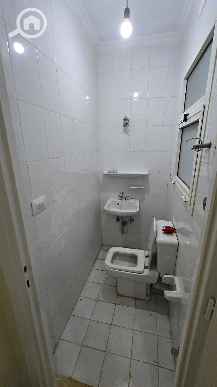 6 a17a8dd8-61b0-4162-81cb-8ea23305347c. jpg