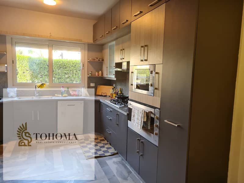 8 eeac54e0-dcae-467d-88fc-c476bada9640. jpg