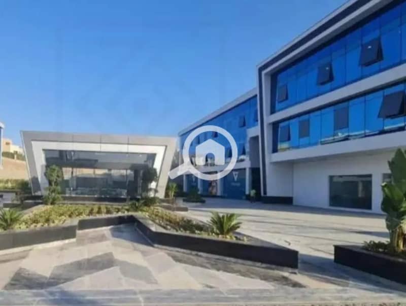 10 8353523-0ee0co (2). jpg