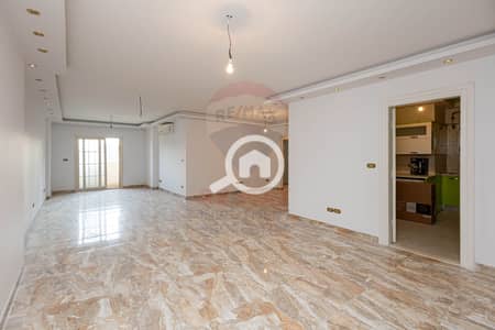 3 Bedroom Apartment for Sale in Smoha, Alexandria - 1. jpg 3 Bedroom Apartment for Sale in Smoha, Alexandria - 1. jpg